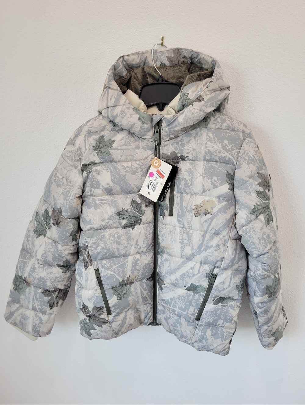 NWT Abercrombie Kids‎ 11/12 Faux Fur Lined Camo Puffer Coat Thermal Tested